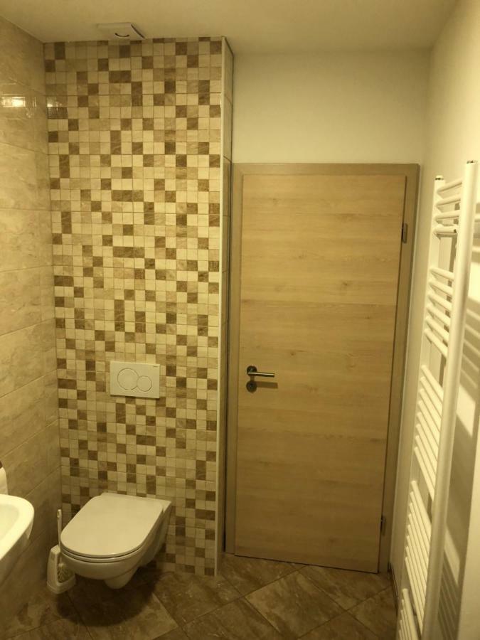 רדובליצ'ה Apartma Linhartov Trg מראה חיצוני תמונה